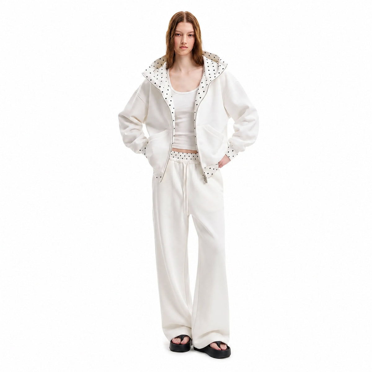Amélie · Conjunto de lunares con capucha
