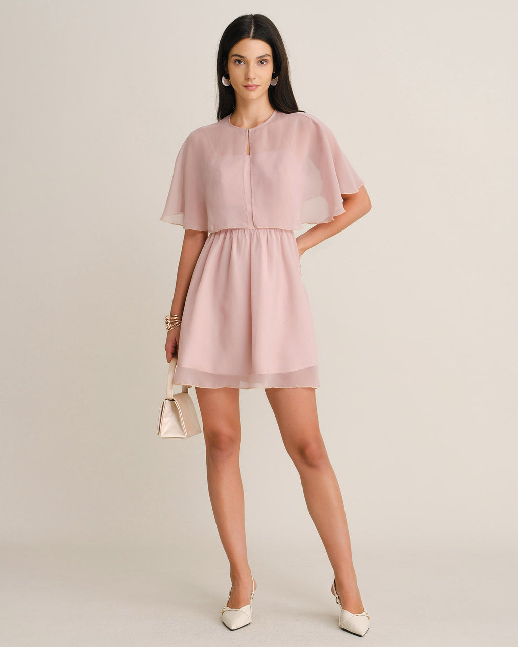 Vestido corto rosa de línea A con escote corazón