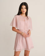 Vestido corto rosa de línea A con escote corazón