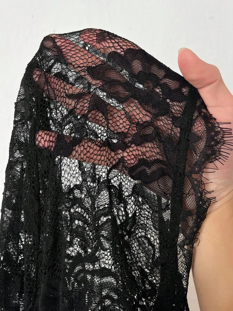 Amélie · Vestido de encaje con volantes escalonados, tallas grandes