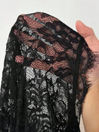 Amélie · Vestido de encaje con volantes escalonados, tallas grandes