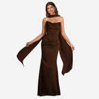Amélie · Vestido de sirena de satén con pañuelo, hecho a medida