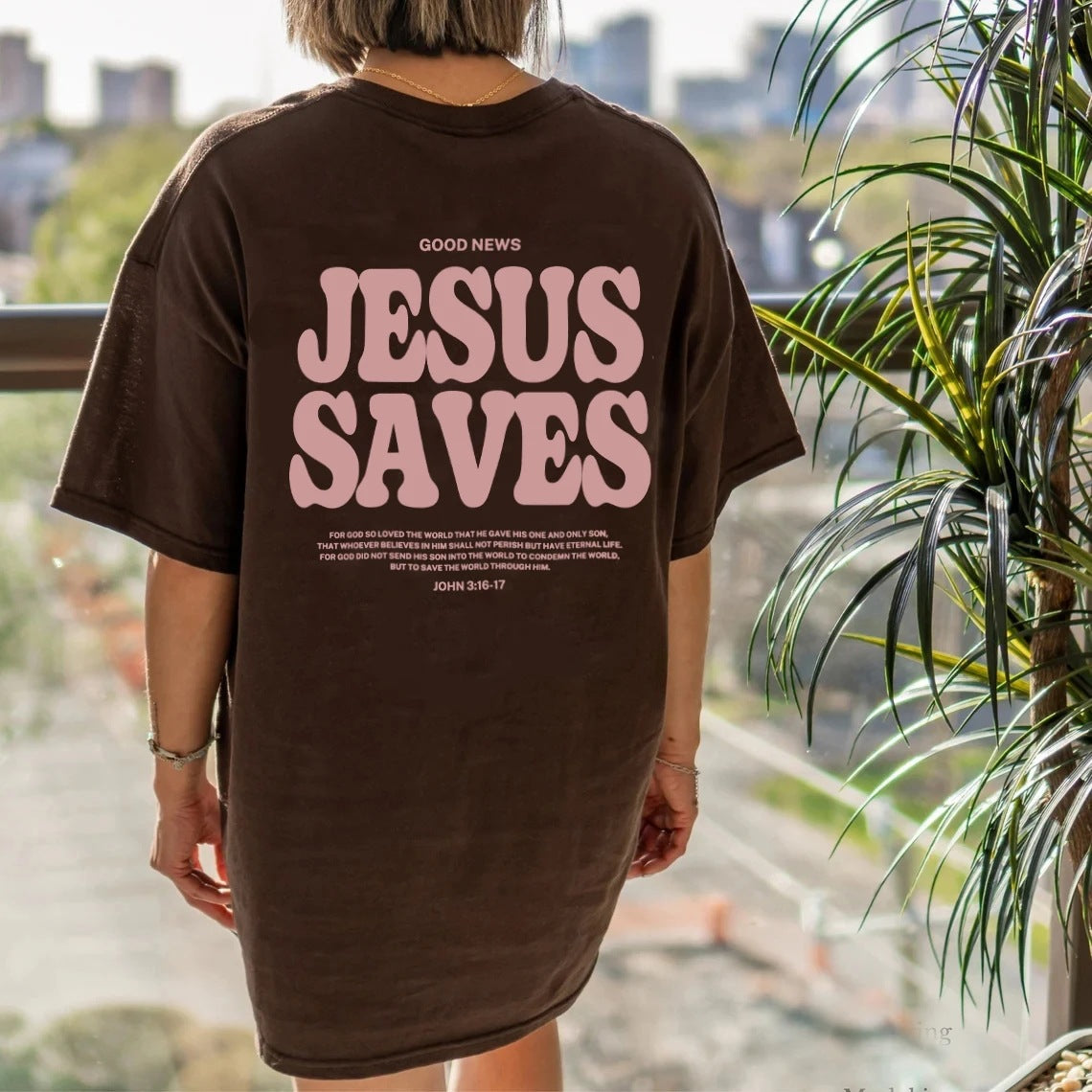 Amélie · Camiseta de algodón lavado «Jesus Saves»