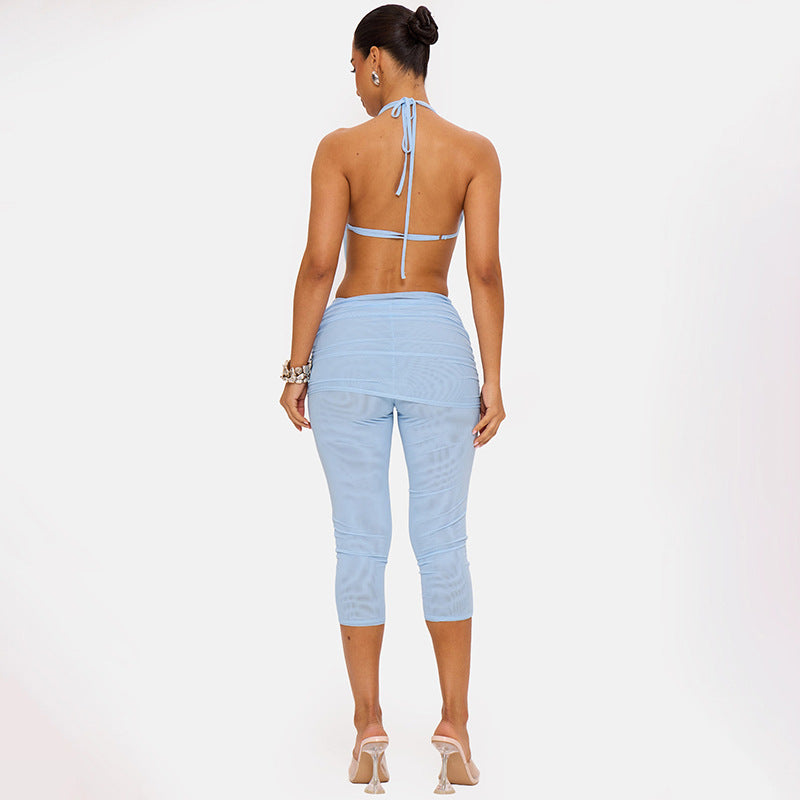 Amélie · Conjunto de top halter drapeado y pantalón capri