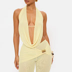 Amélie · Conjunto de top halter drapeado y pantalón capri