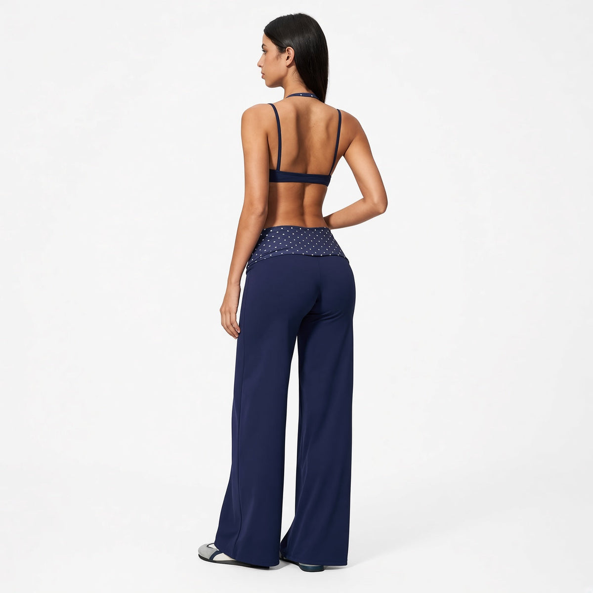 Amélie · Conjunto deportivo de lunares con sujetador incorporado y pantalón ancho