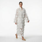 Amélie · Vestido largo de encaje floral con relieve 3D