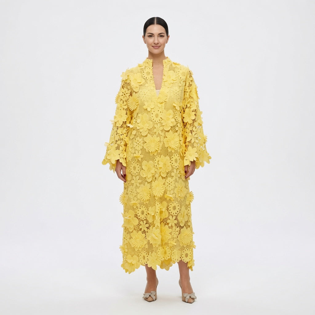 Amélie · Vestido largo de encaje floral con relieve 3D