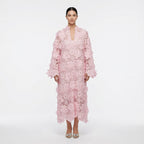 Amélie · Vestido largo de encaje floral con relieve 3D
