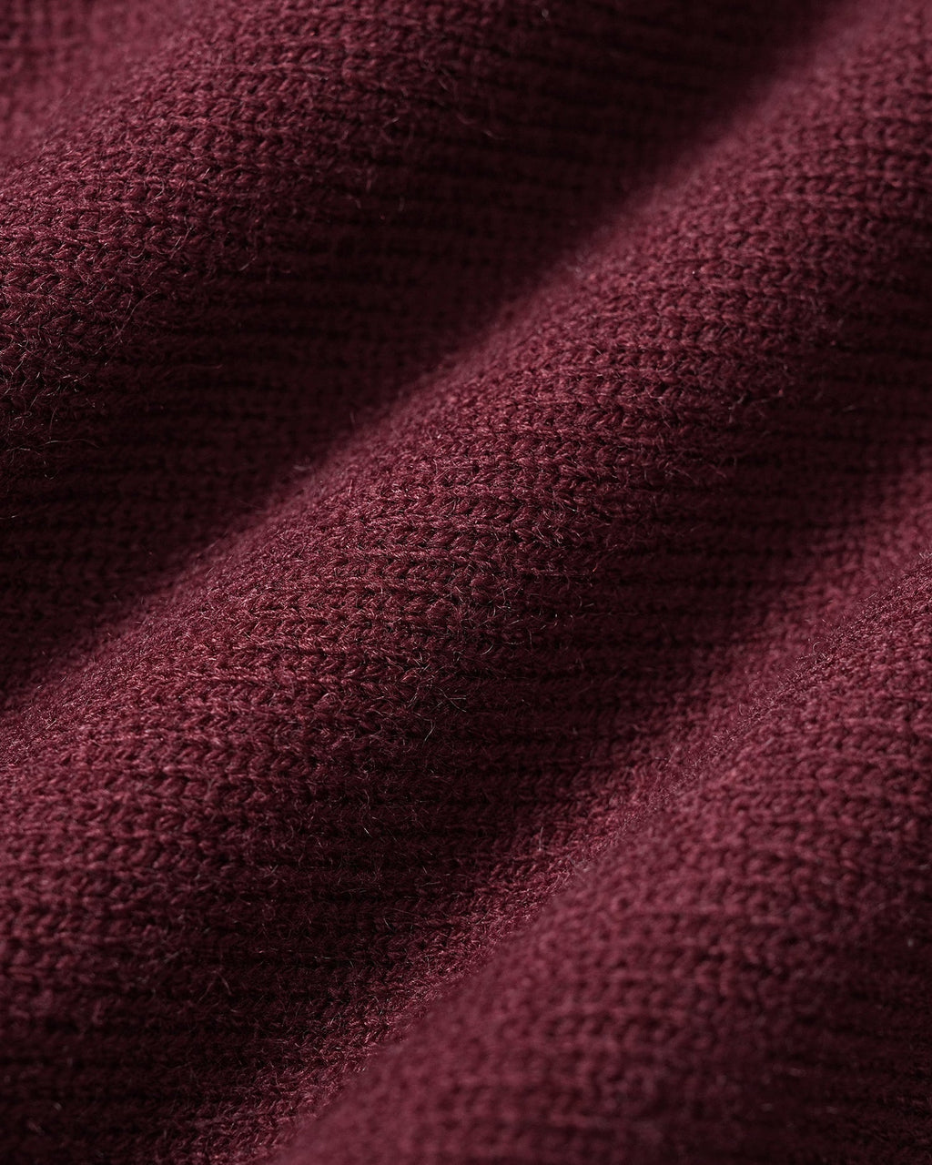 Chaqueta de punto burdeos con cuello redondo y botones