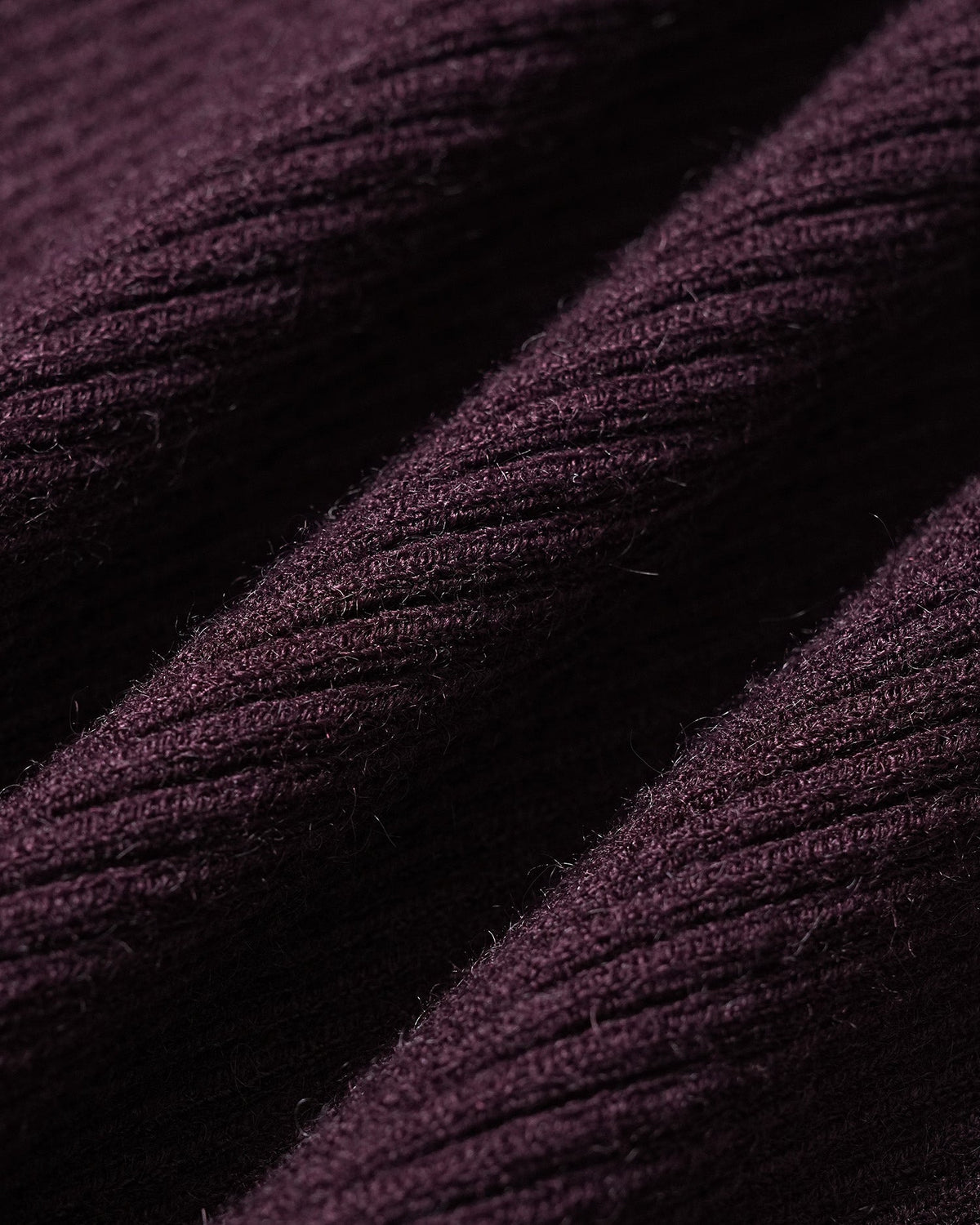 Vestido jersey morado tipo túnica con escote en V