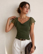 Camiseta verde de malla fruncida con cuello drapeado