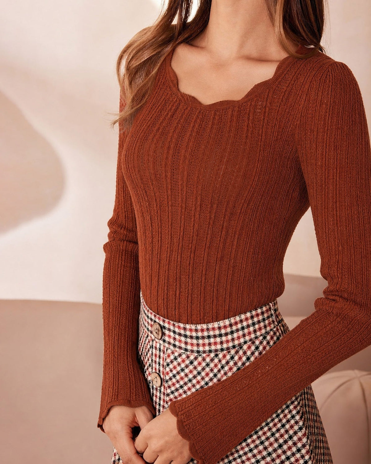 Jersey de punto marrón texturizado de manga larga