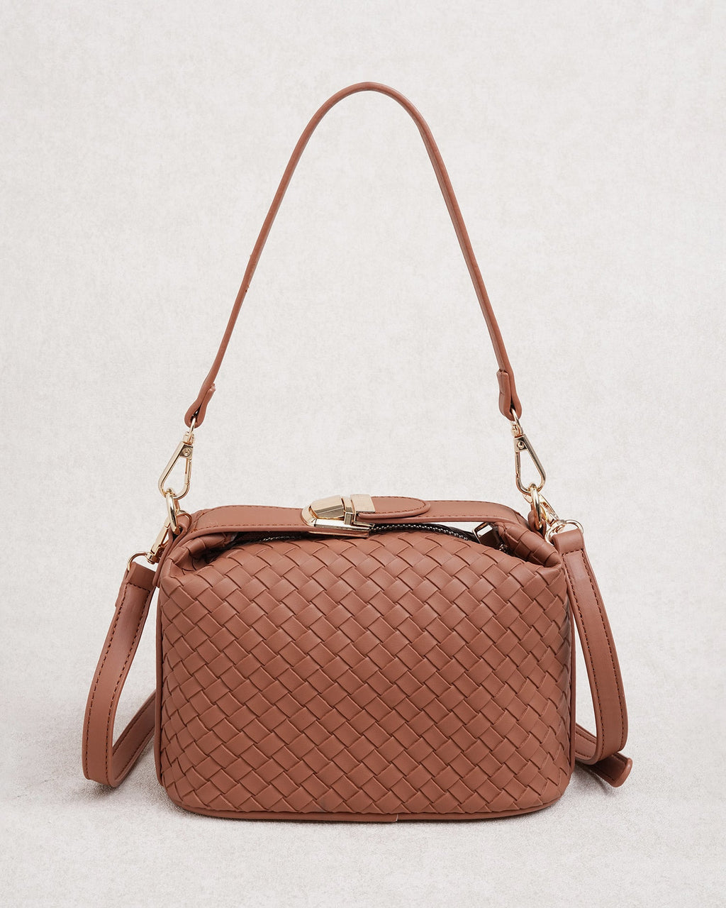 Bolso de piel caramelo
