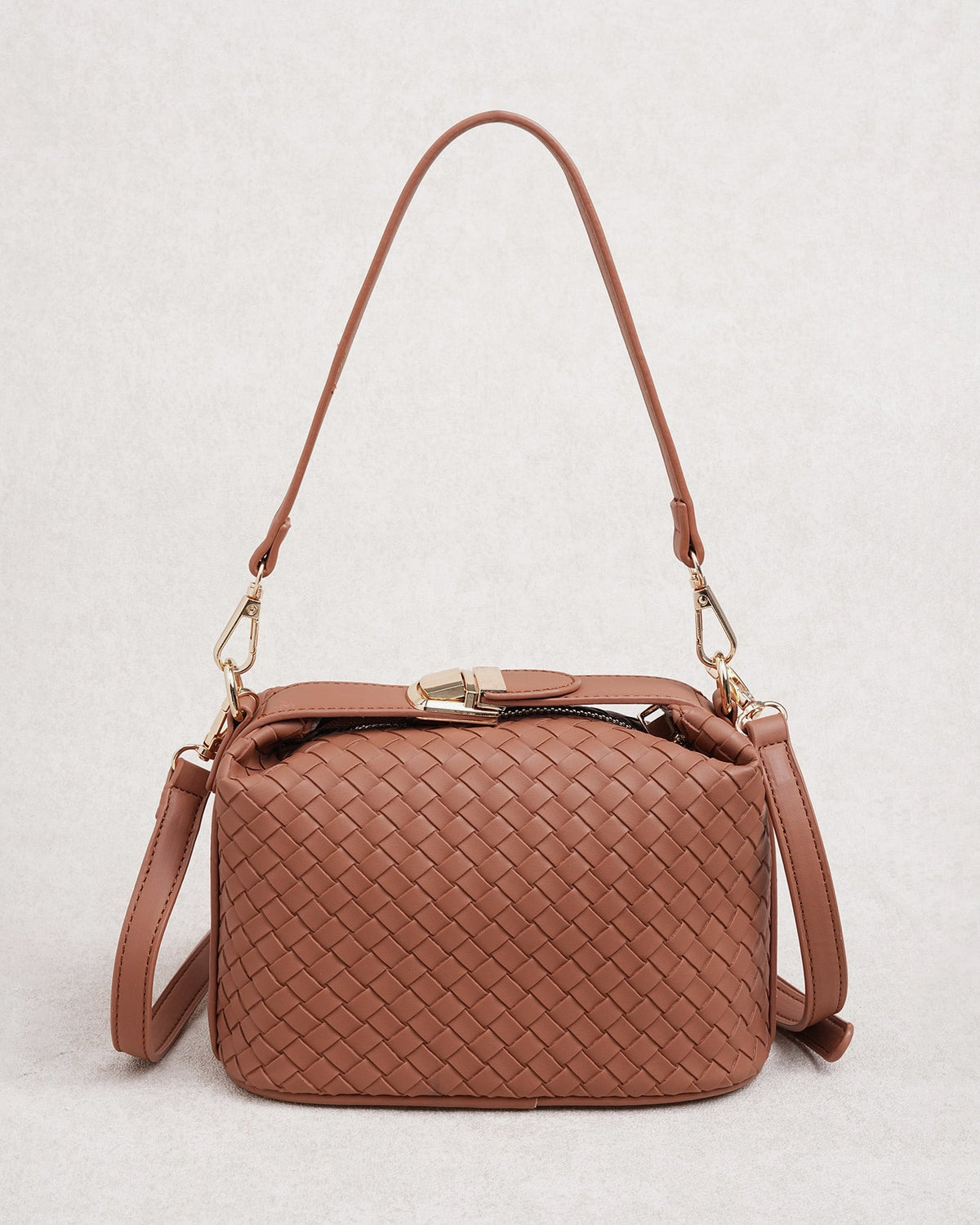 Bolso de piel caramelo