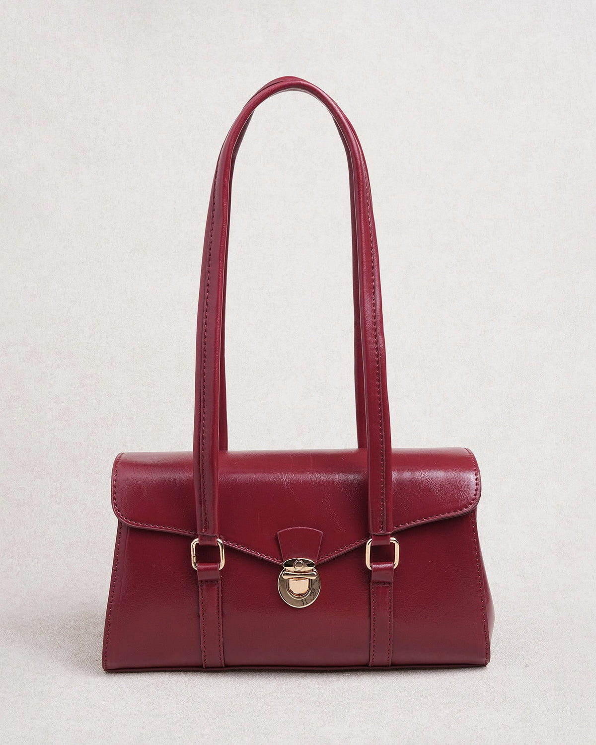 Bolso de piel rojo