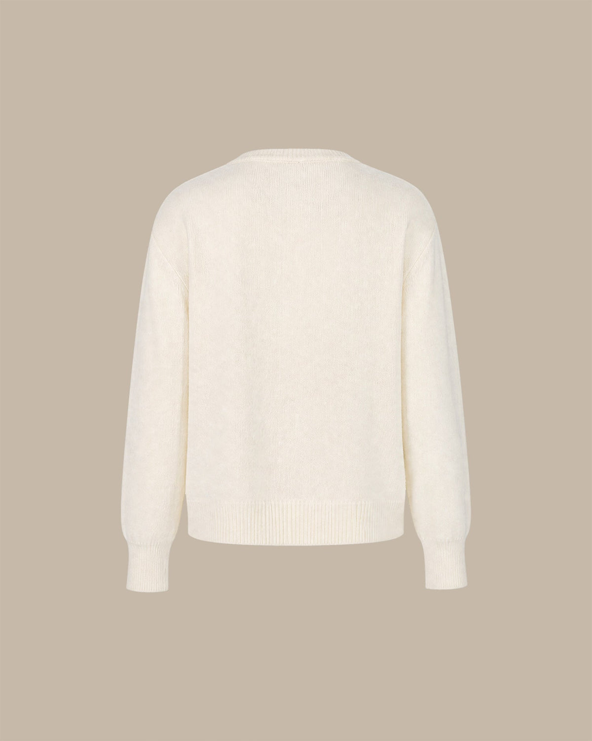 Chaqueta de punto blanco roto con cuello redondo y botones