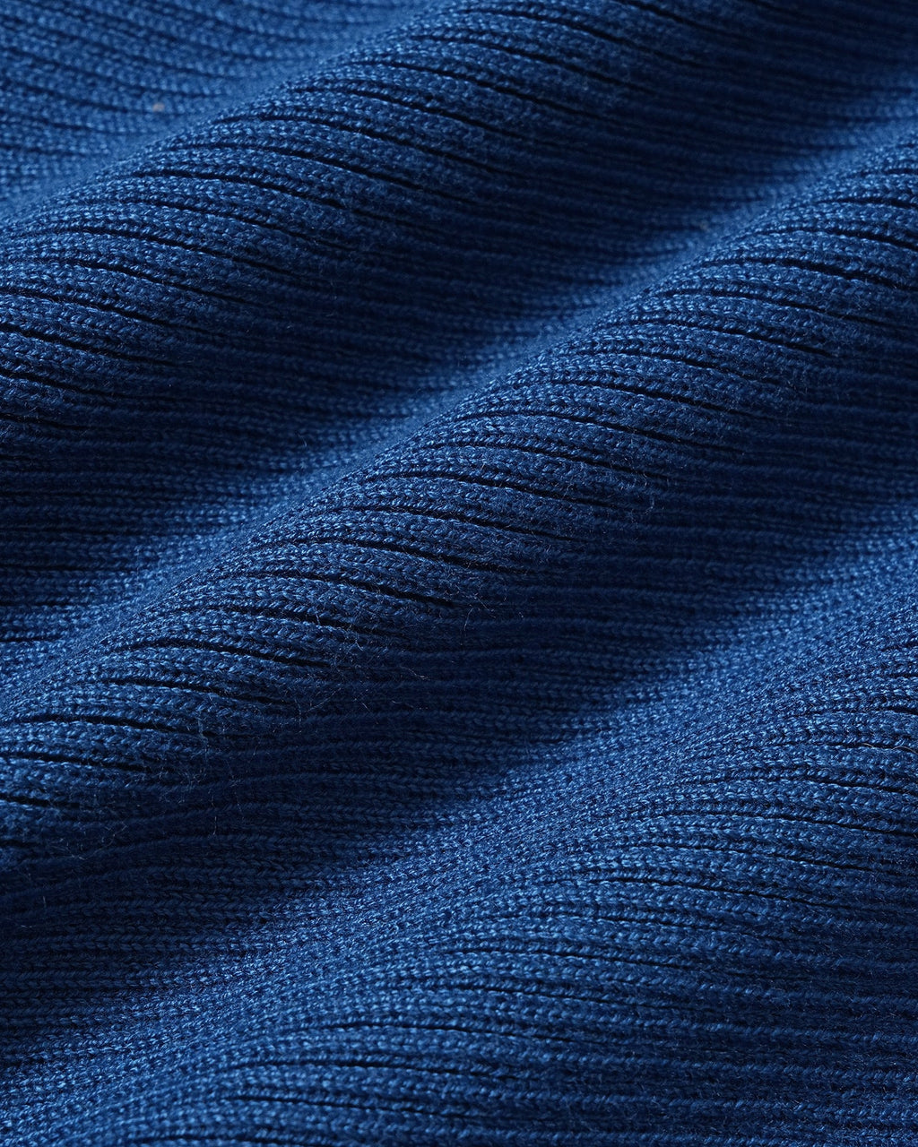Jersey de punto azul texturizado con cuello redondo