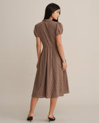 Vestido midi marrón de cuadros plisado con escote en V