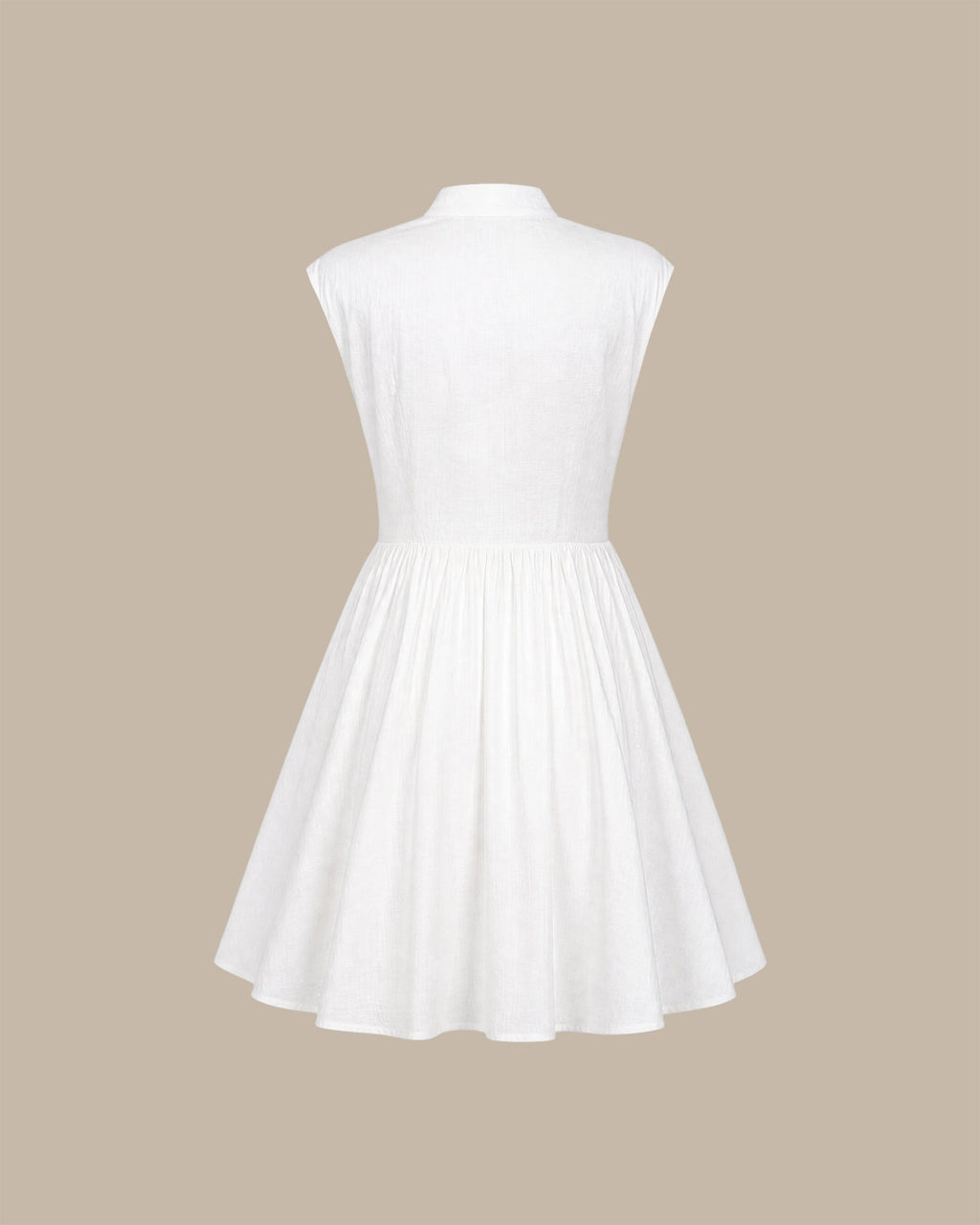 Vestido corto blanco de línea A con cuello mao