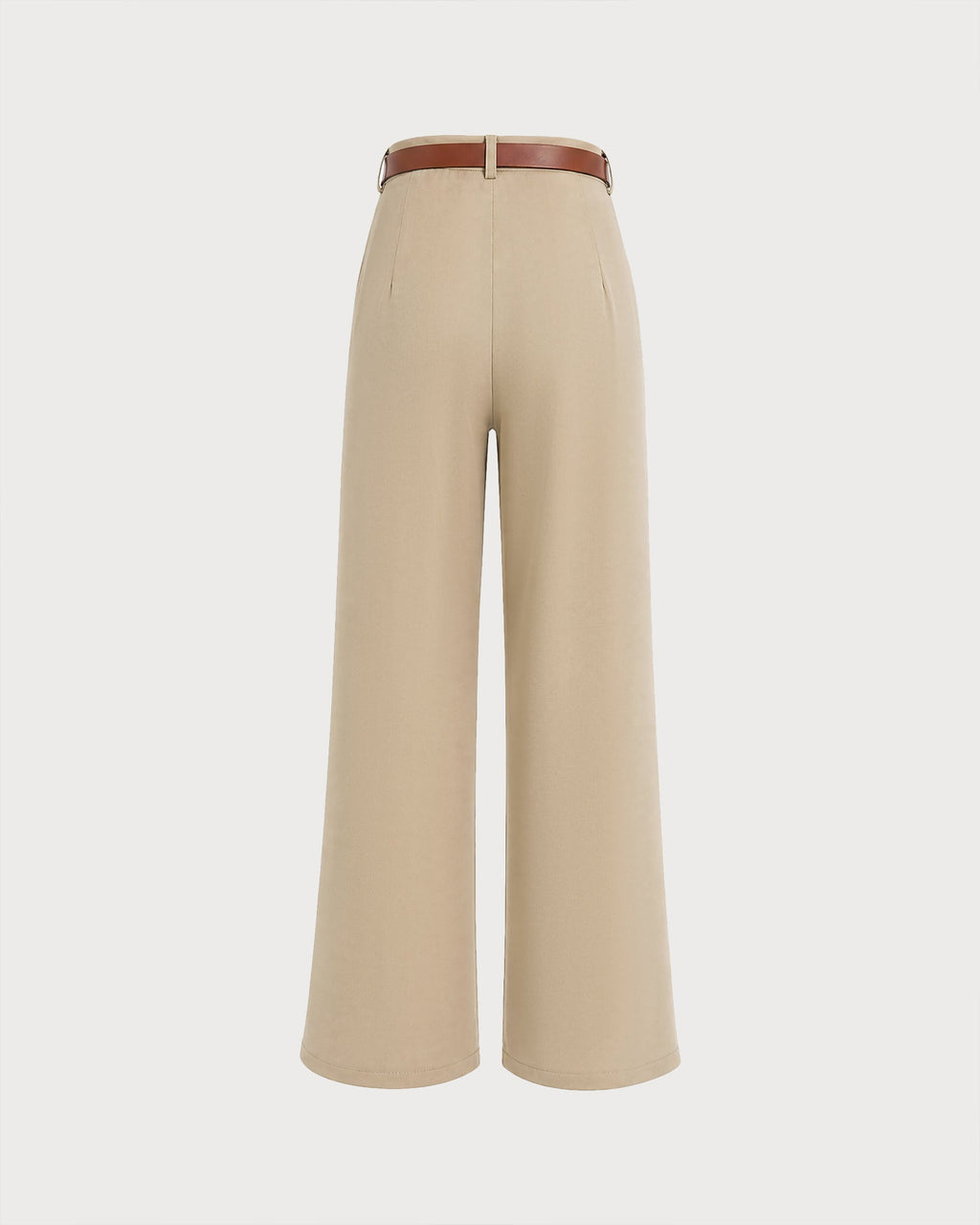 Pantalón recto caqui con cinturón y bolsillos