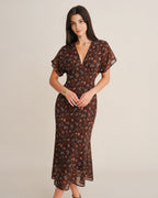 Vestido largo de gasa marrón café de flores con hombros caídos