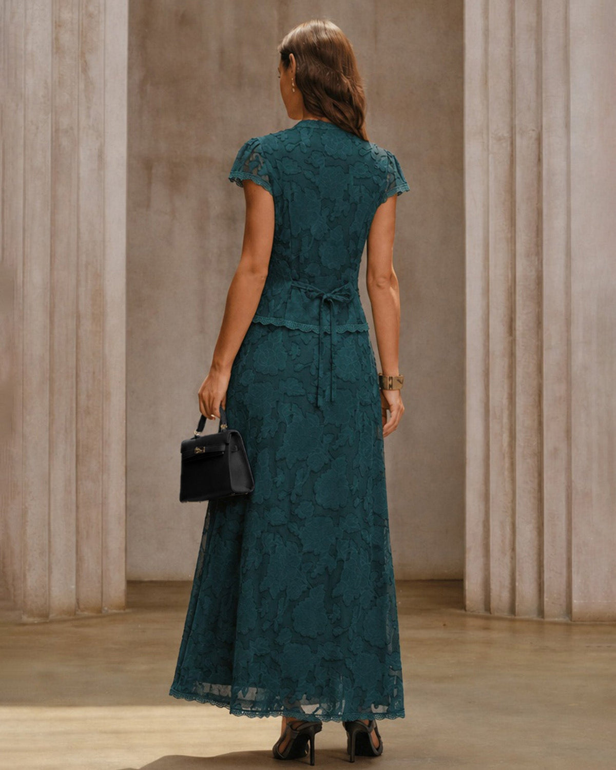 Falda midi verde de jacquard con encaje