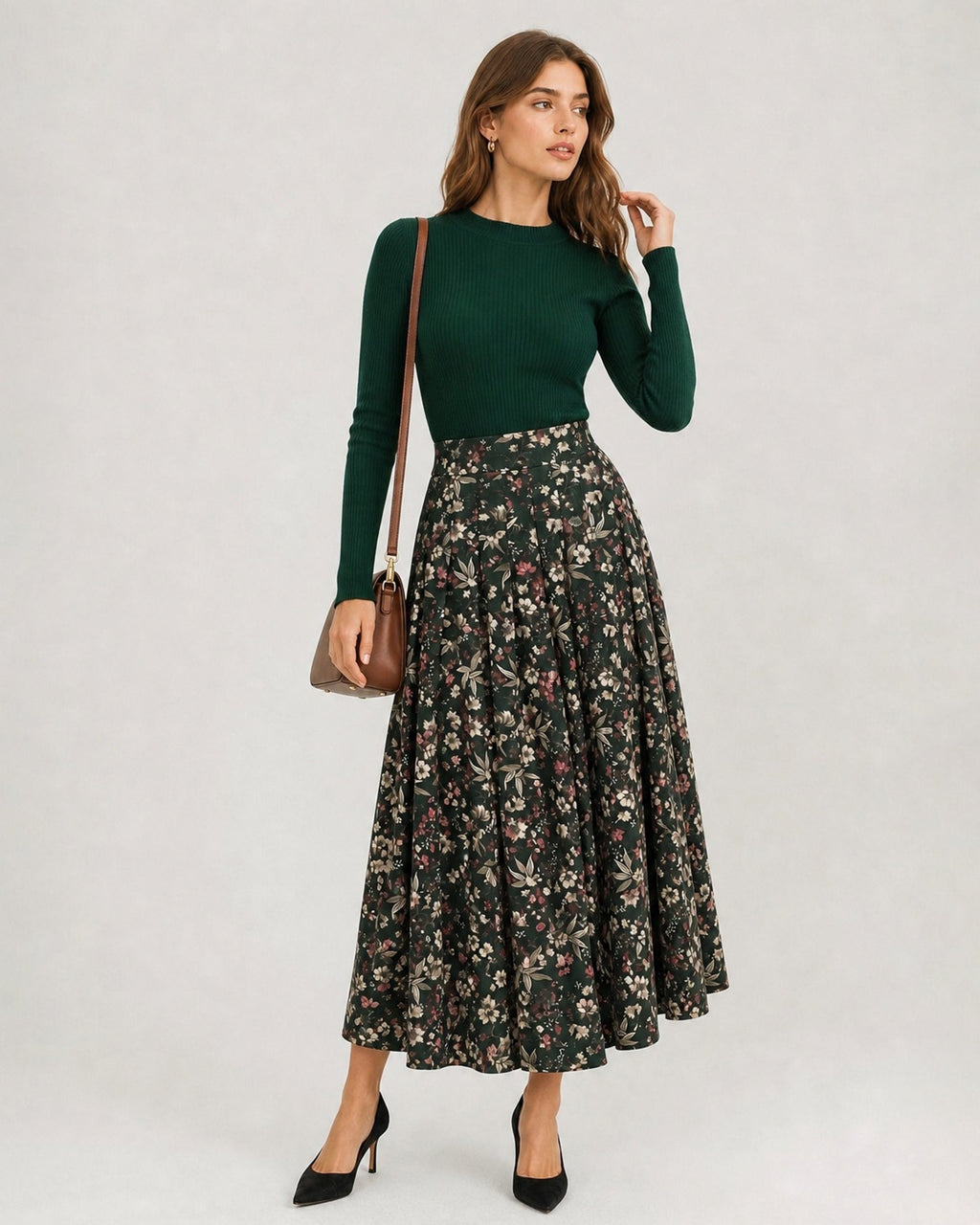 Falda midi verde plisada de flores con abertura
