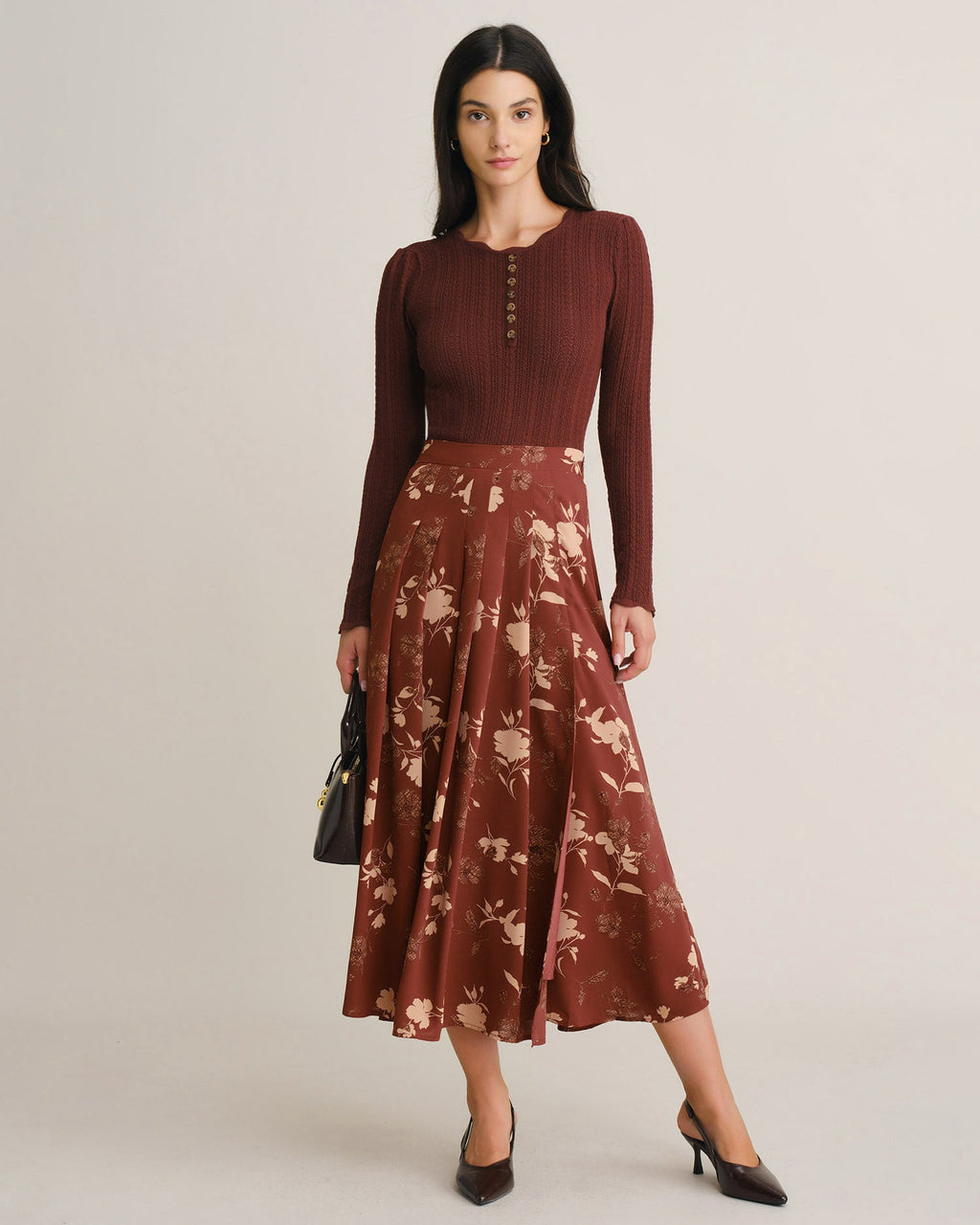 Falda midi roja de flores con cintura elástica y abertura