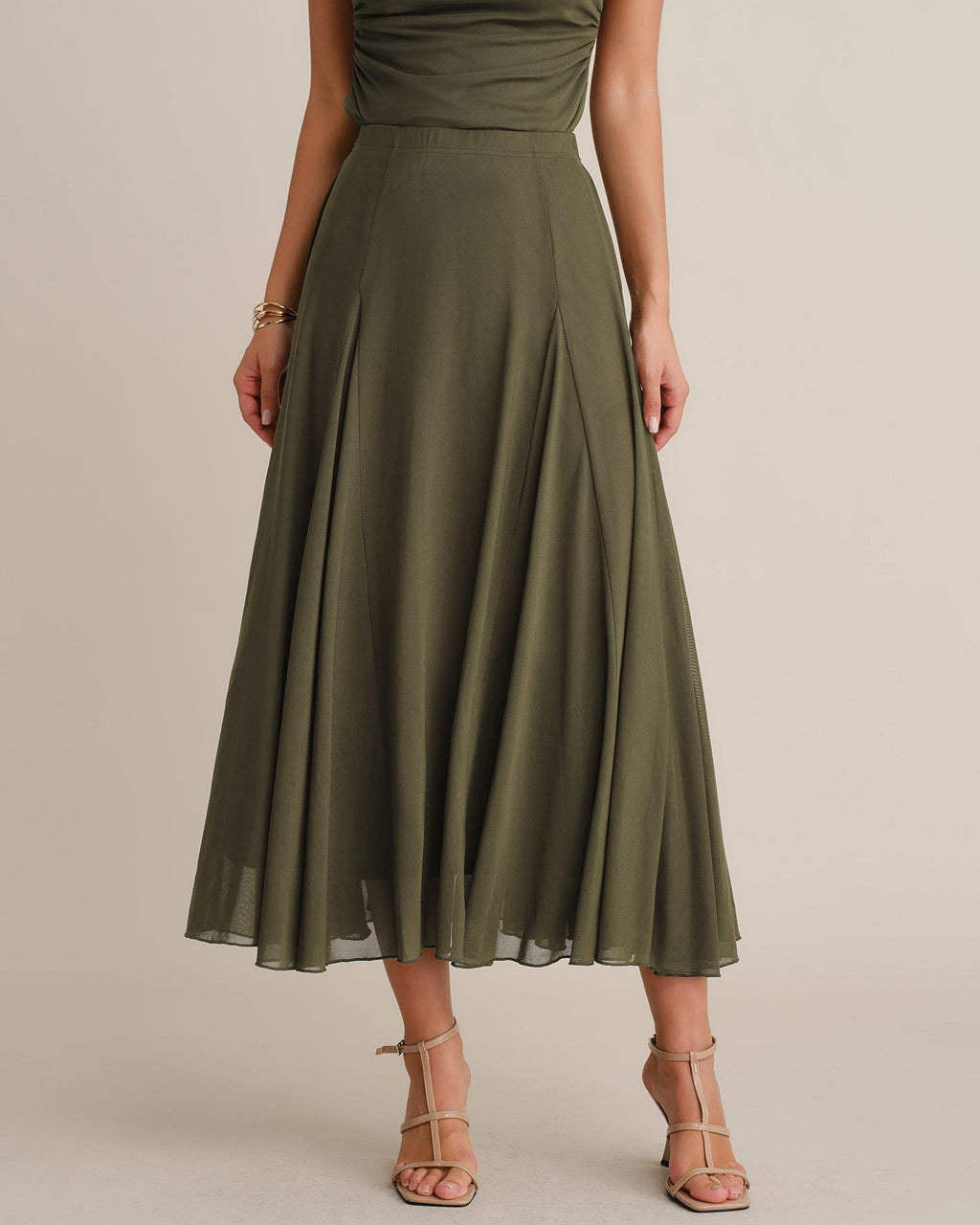 Falda midi verde de malla con cintura elástica
