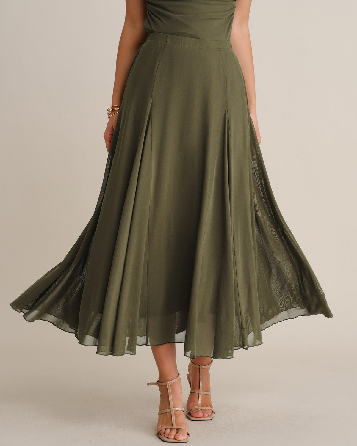 Falda midi verde de malla con cintura elástica