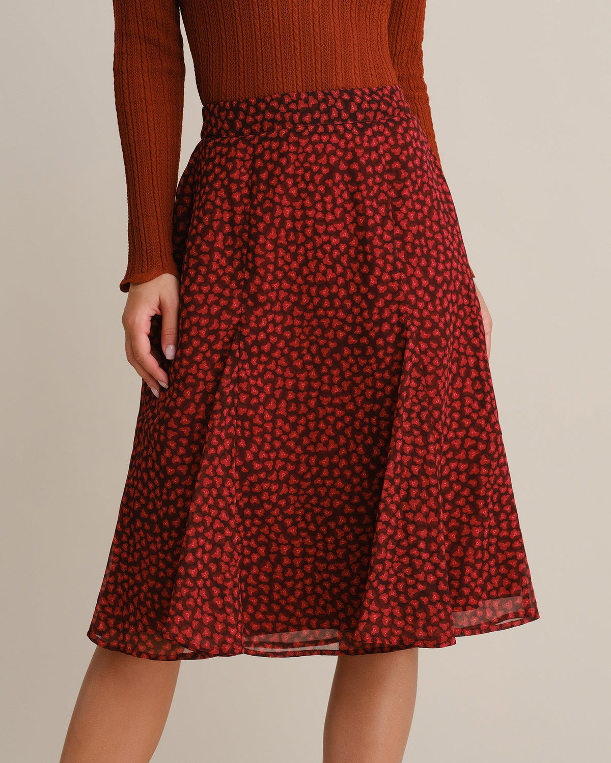 Falda midi roja de gasa con flores y cintura elástica