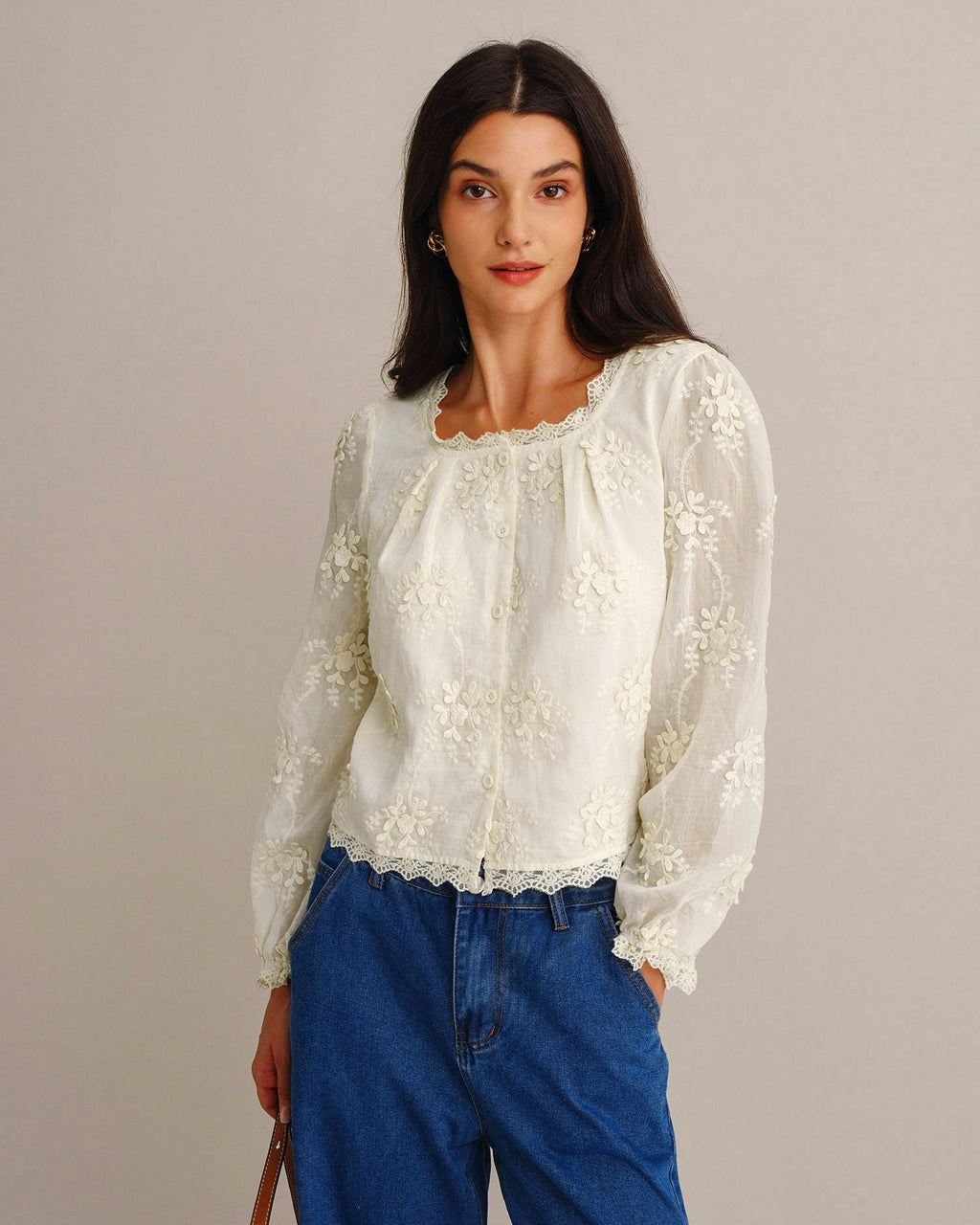 Camiseta albaricoque de flores con escote cuadrado y botones