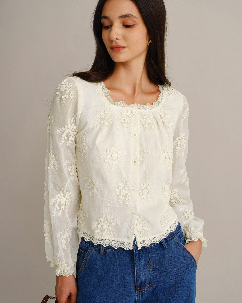 Camiseta albaricoque de flores con escote cuadrado y botones